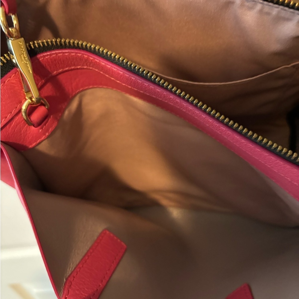 Marc Jacobs Vibrant Pink Leather Tote - Picture 4 of 12